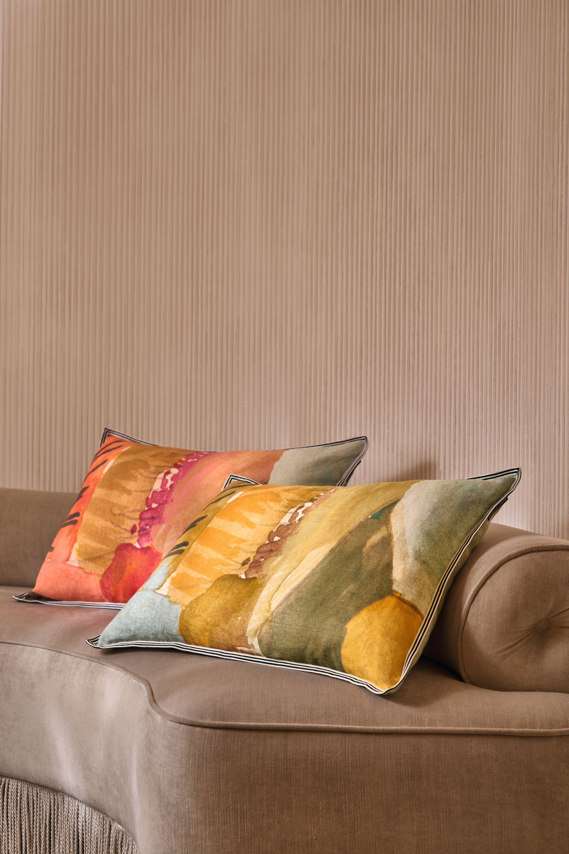 DOUCEUR ARDENTE Cushion Cover
