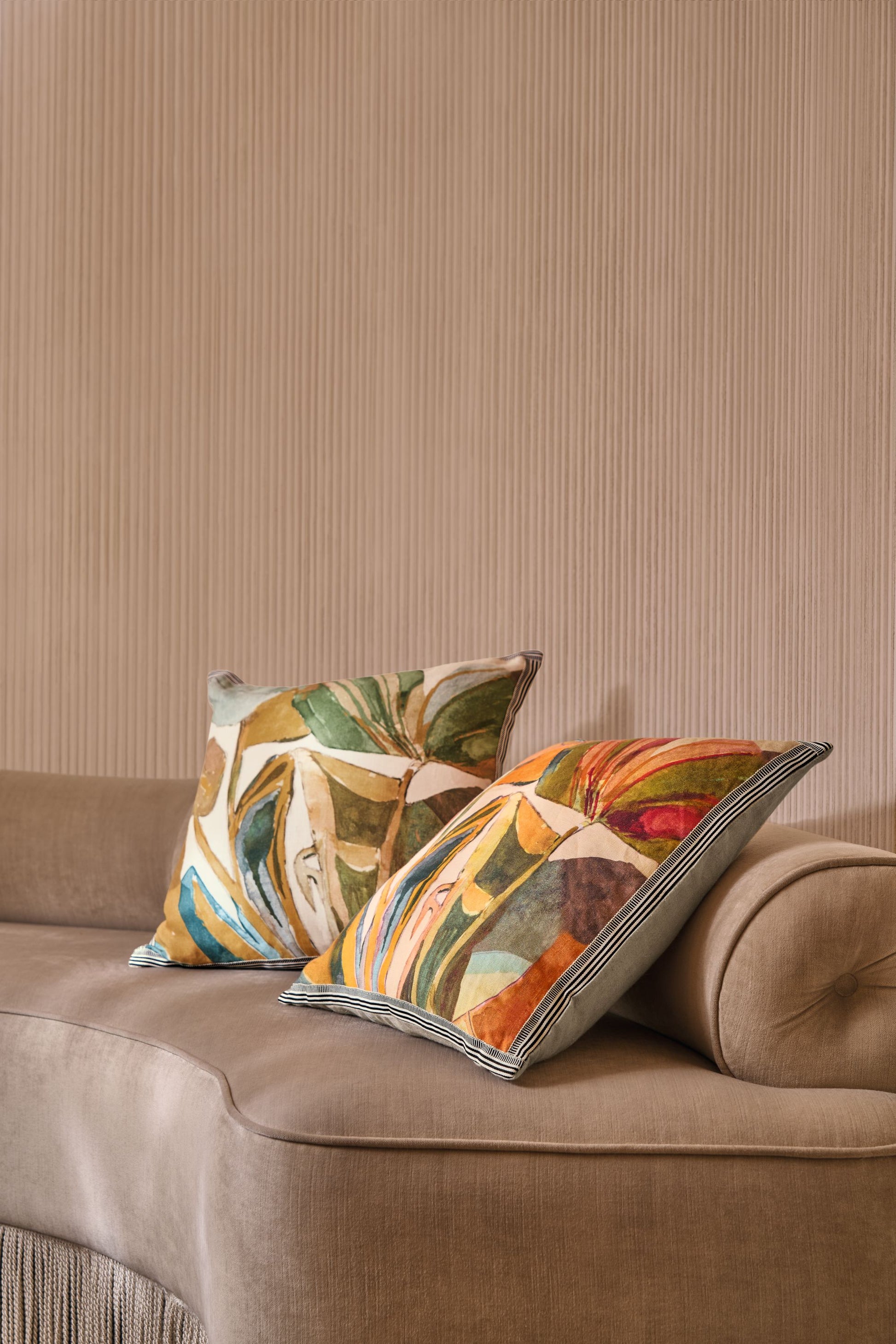 DOUCEUR ARDENTE Cushion Cover