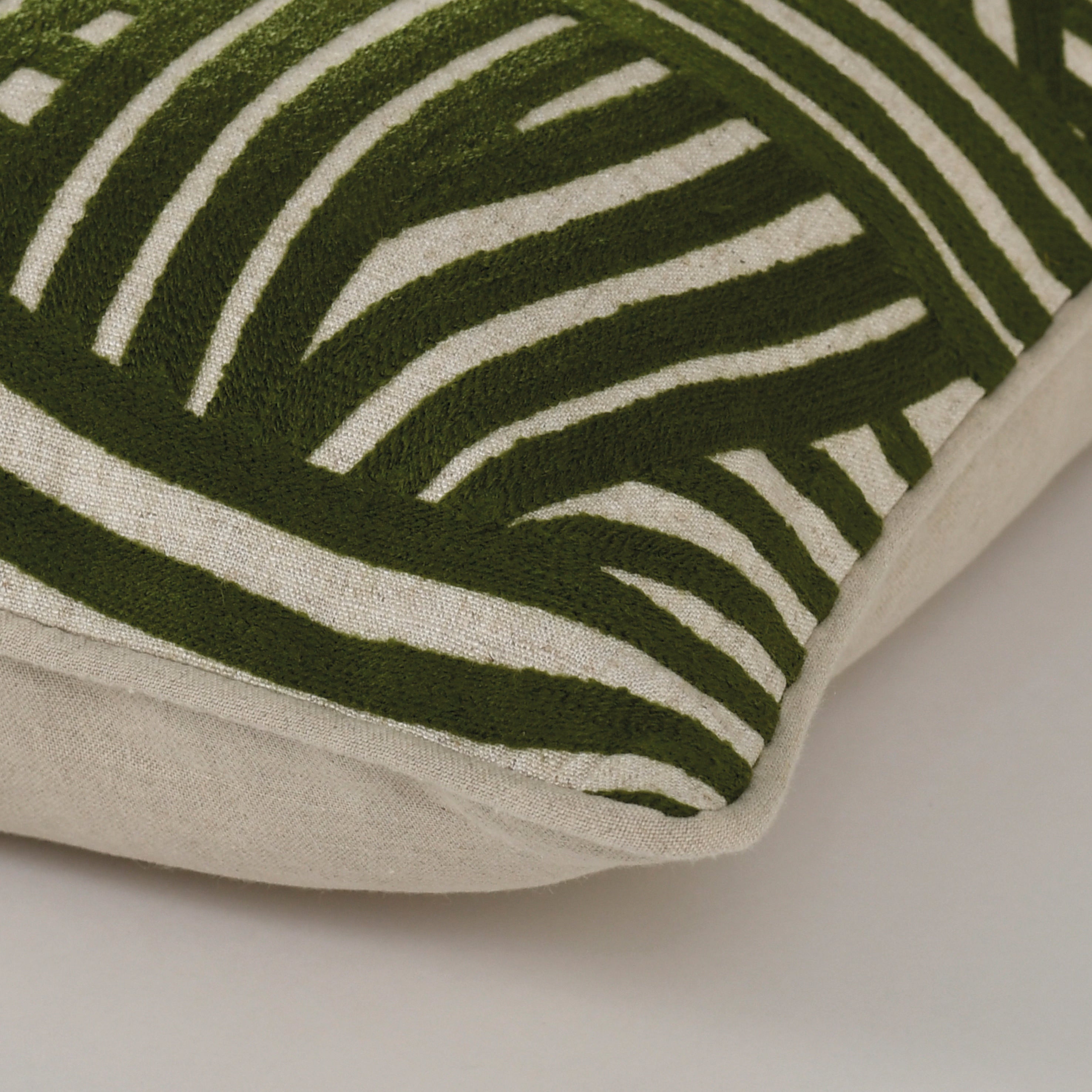 CARAVANE Cushion Cover
