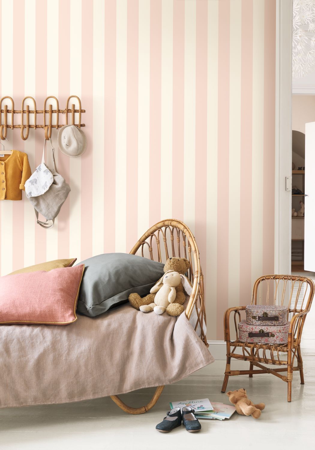 STRIPES Wallpaper